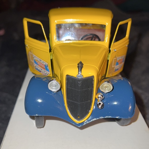 SOLIDO FORD V8 PICKUP SUNLIGHT SOAP REF 8020, YELLOW SILVER VINTAGE IN BOX - Picture 7 of 17